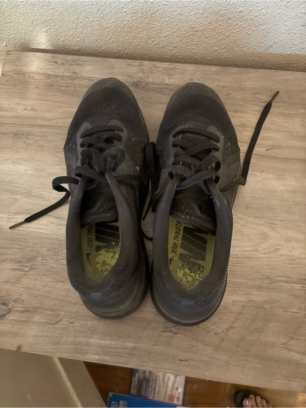 Nike Men's Black Sneakers with Olive Insole